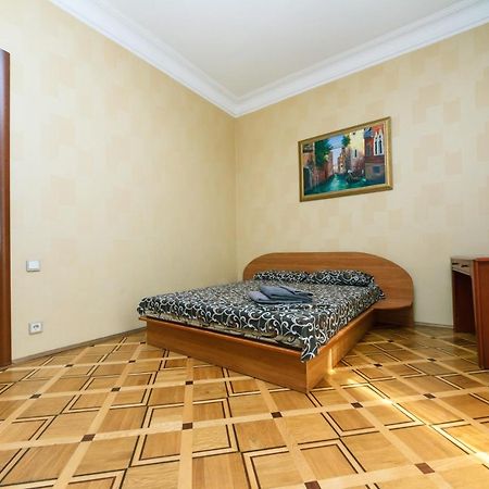 Квартира На Крещатике Kijev Kültér fotó